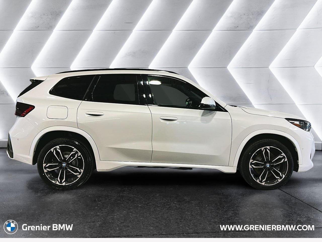 2023 BMW X1
