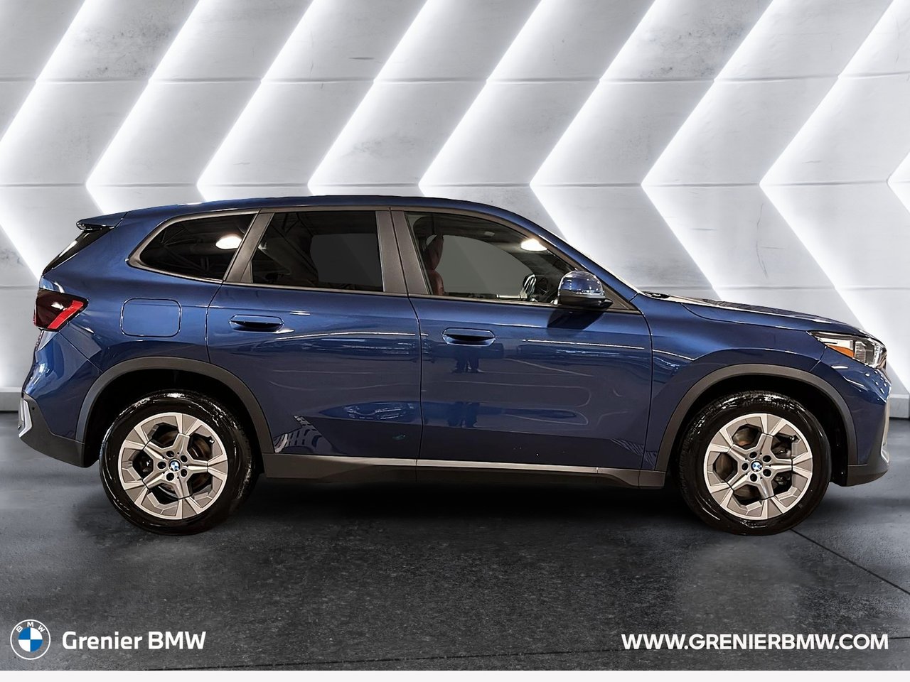 2023 BMW X1
