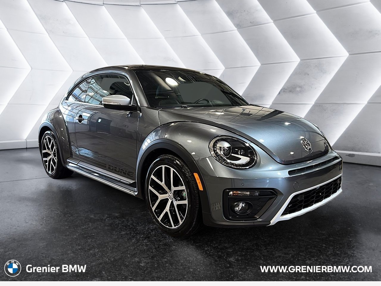 2019 Volkswagen Beetle 2.0T Dune Hatchback FWD