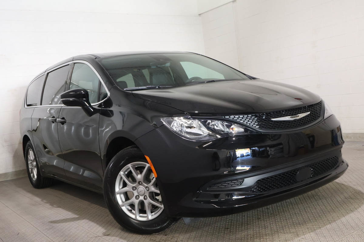 2027 Chrysler Grand Caravan SXT FWD