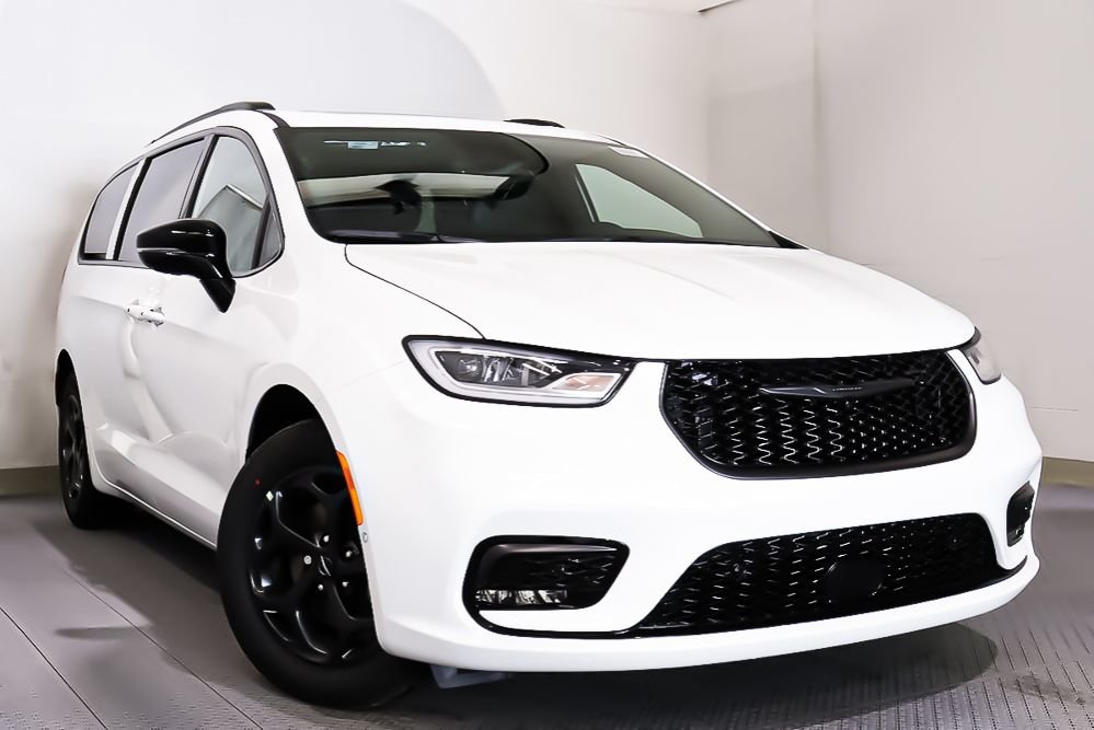 2024 Chrysler Pacifica Hybrid Premium S Appearance FWD