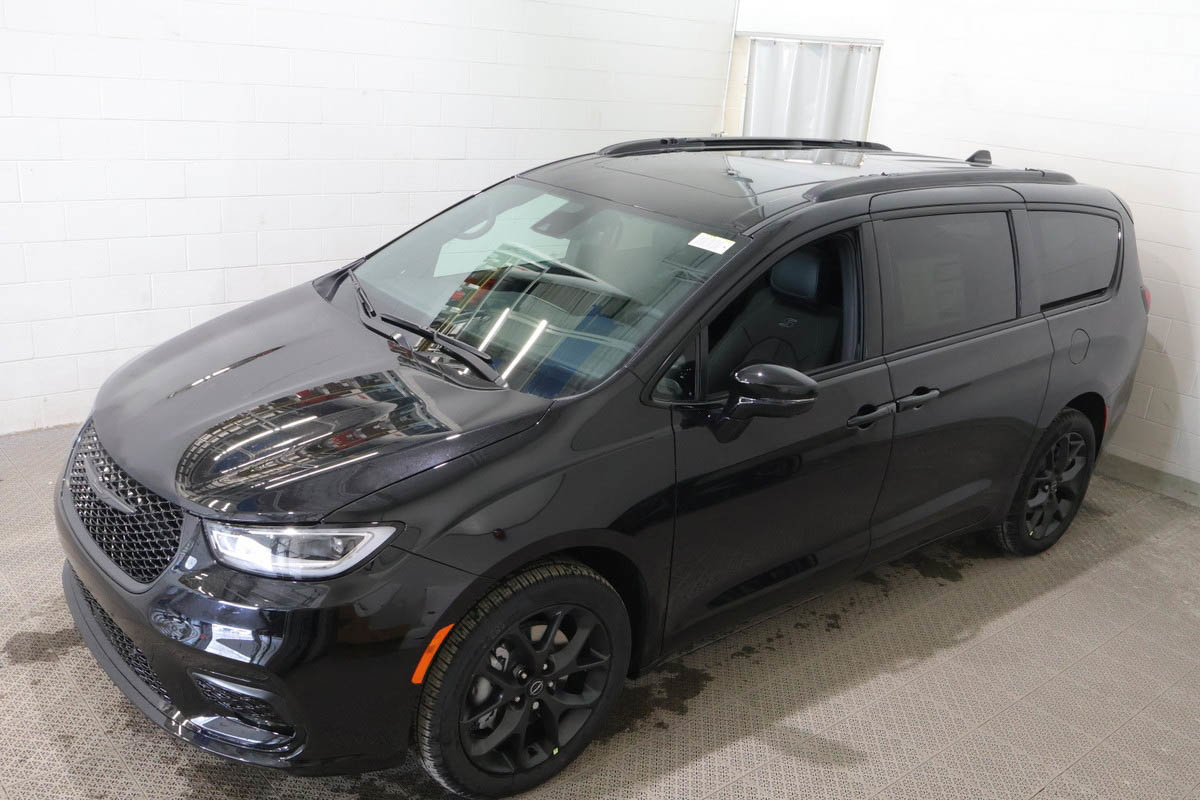 2026 Chrysler Pacifica