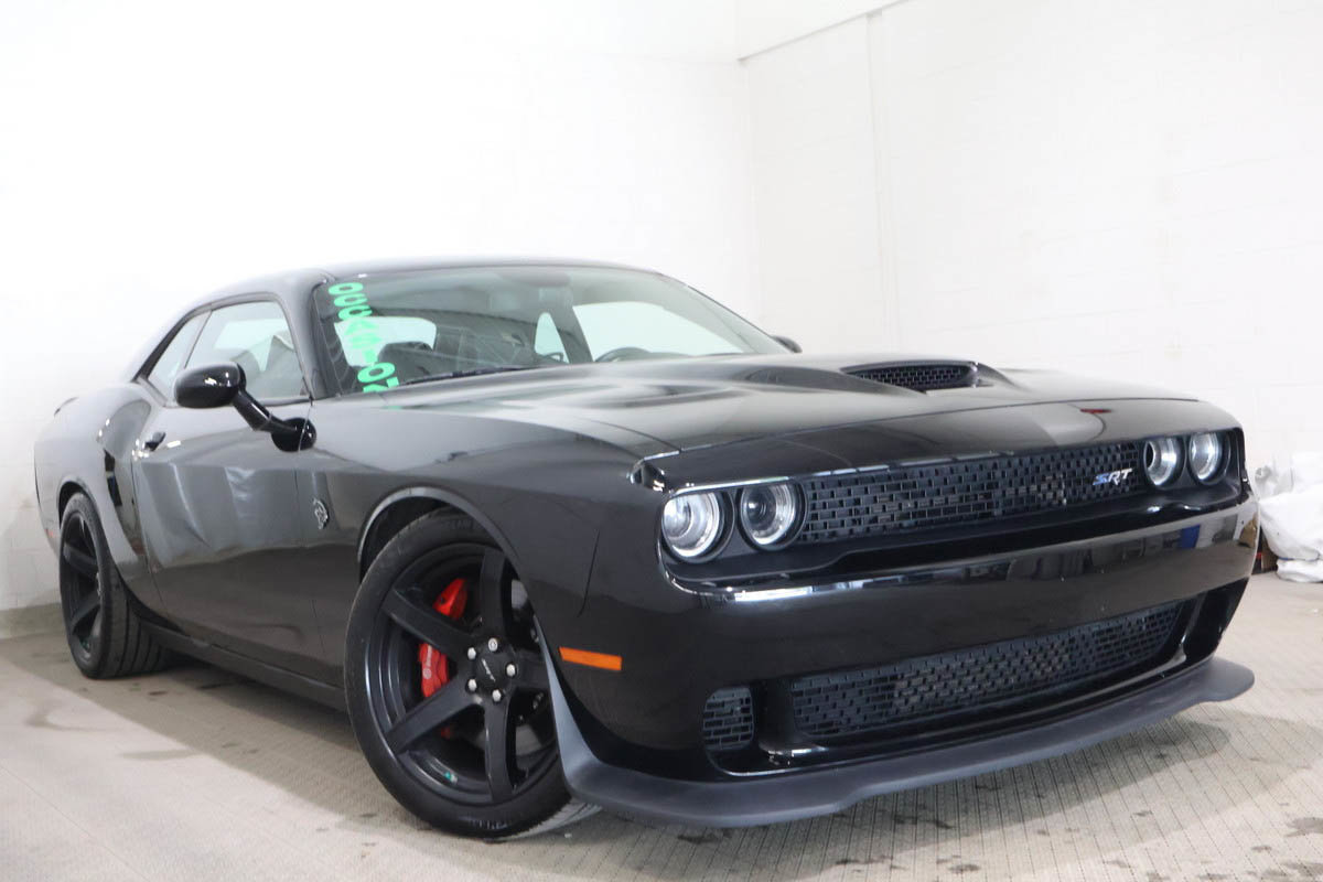 Black 2017 Dodge Challenger Coupe Rear-Wheel Drive Automatic