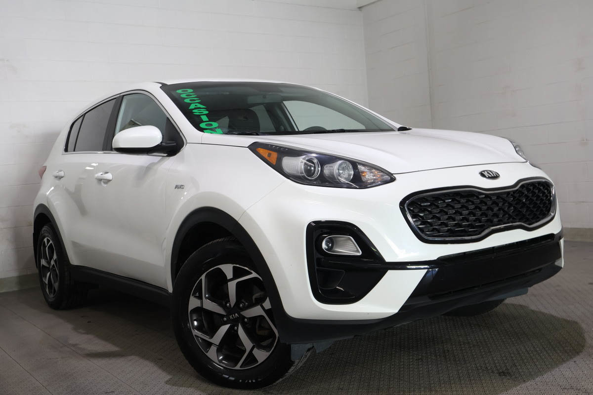 White 2022 Kia Sportage SUV / Crossover All-Wheel Drive Automatic