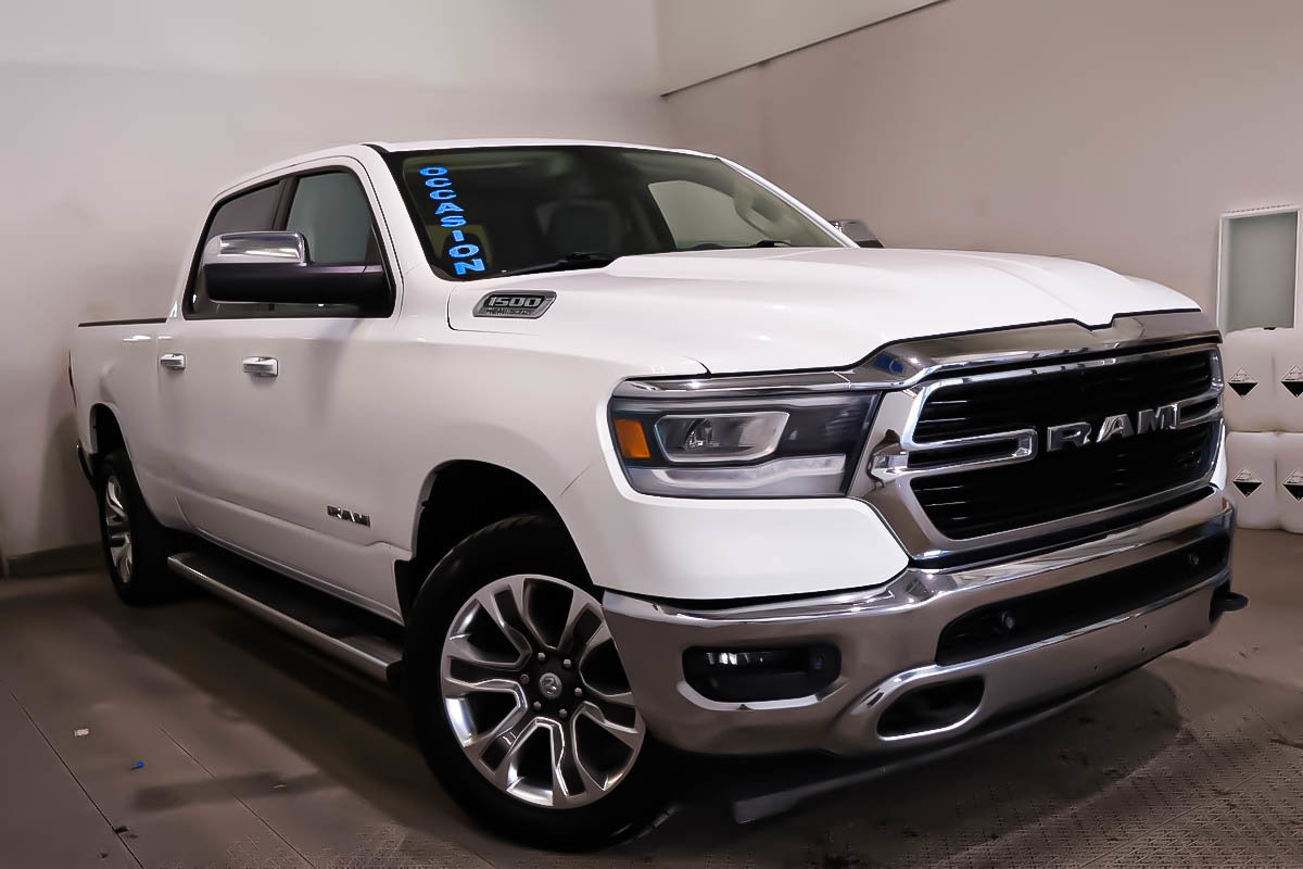 White 2019 RAM 1500 Big Horn Crew Cab 4WD Pickup Truck Four-Wheel Drive Automatic