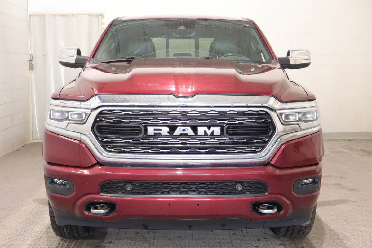 Red (ROUGE GRENAT) 2022 RAM 1500 Limited Crew Cab 4WD Pickup Truck Four-Wheel Drive Automatic
