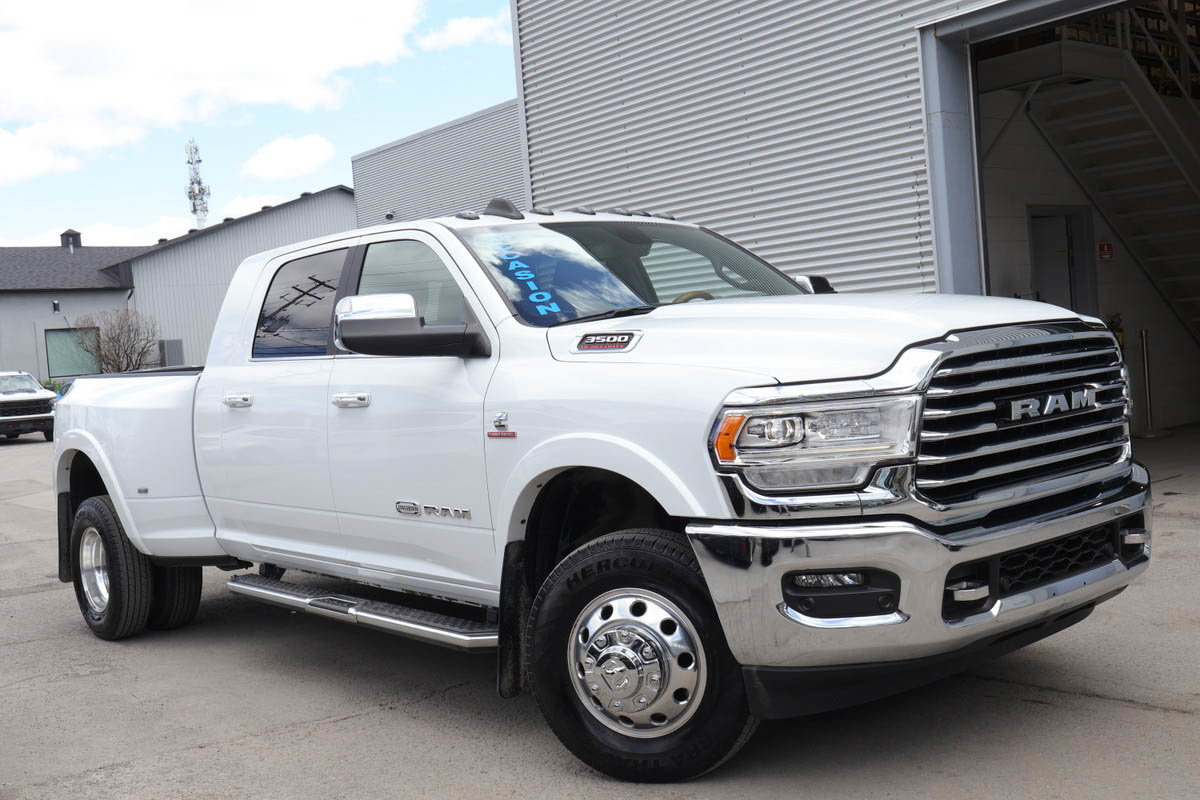RAM 3500 Limited Longhorn Mega Cab DRW 4WD 2021