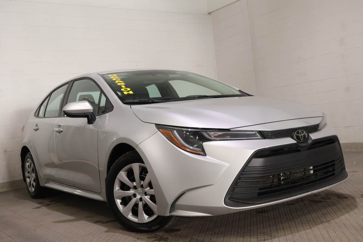 2025 Toyota Corolla LE FWD
