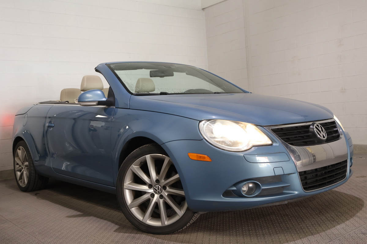 Blue 2008 Volkswagen Eos Convertible Front-Wheel Drive Automatic