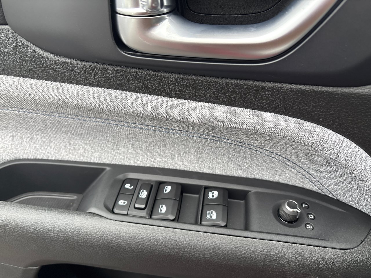 2026 Jeep Compass NORTH-14