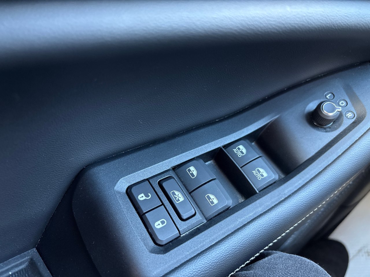 2023 Jeep Grand Cherokee L Altitude-16