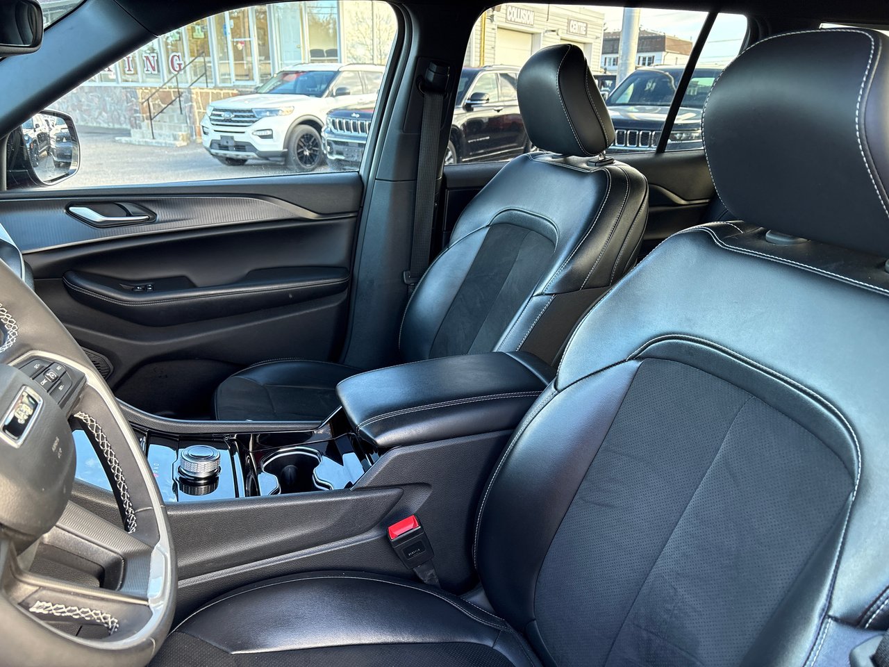 2023 Jeep Grand Cherokee L Altitude-12