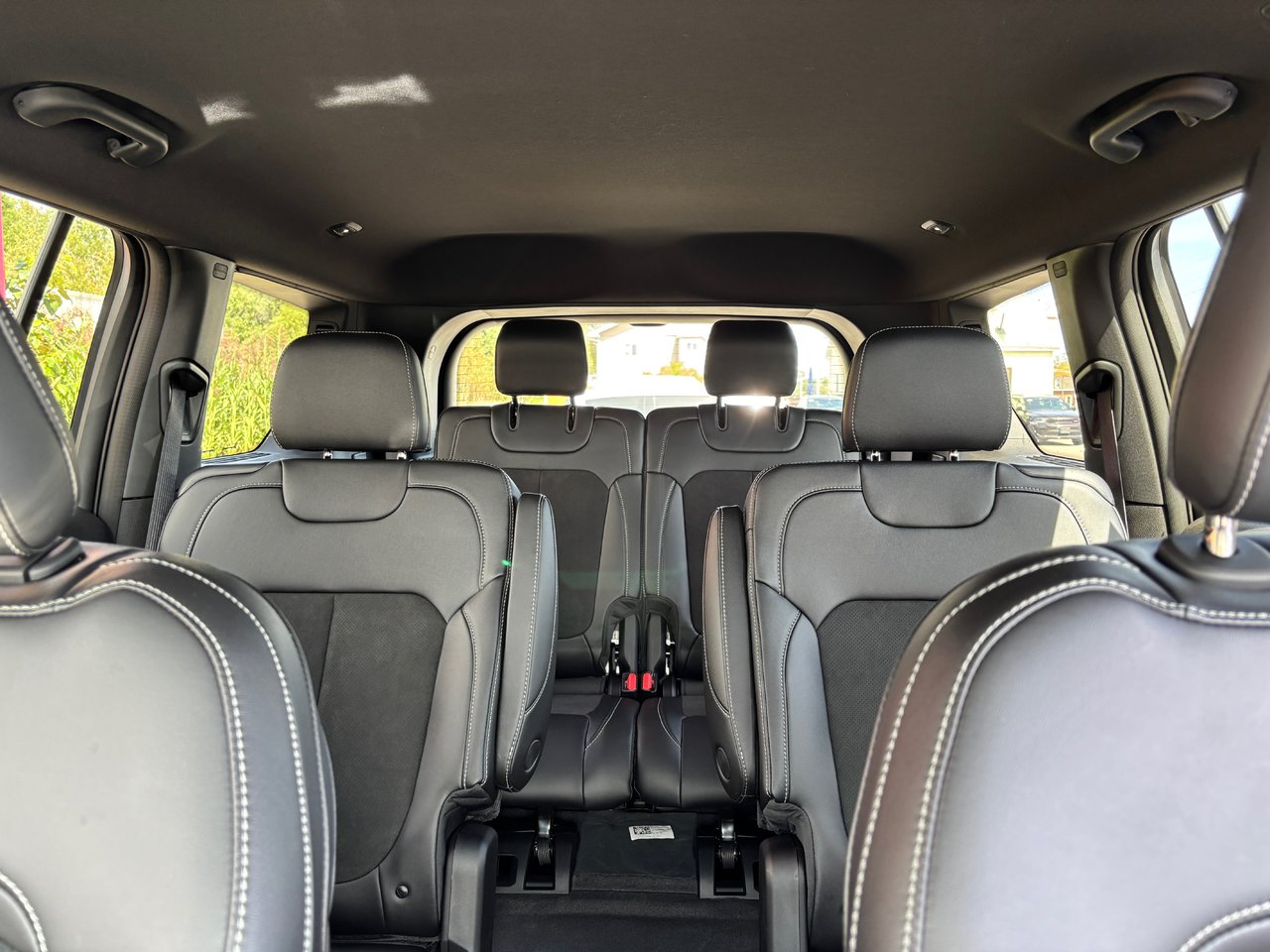 2025 Jeep Grand Cherokee L ALTITUDE-16