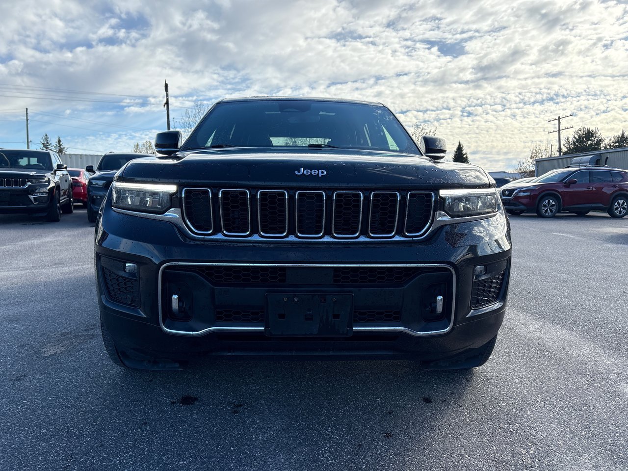 2023 Jeep Grand Cherokee Overland-2