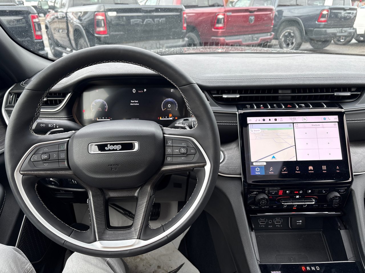 2024 Jeep Grand Cherokee Limited-12