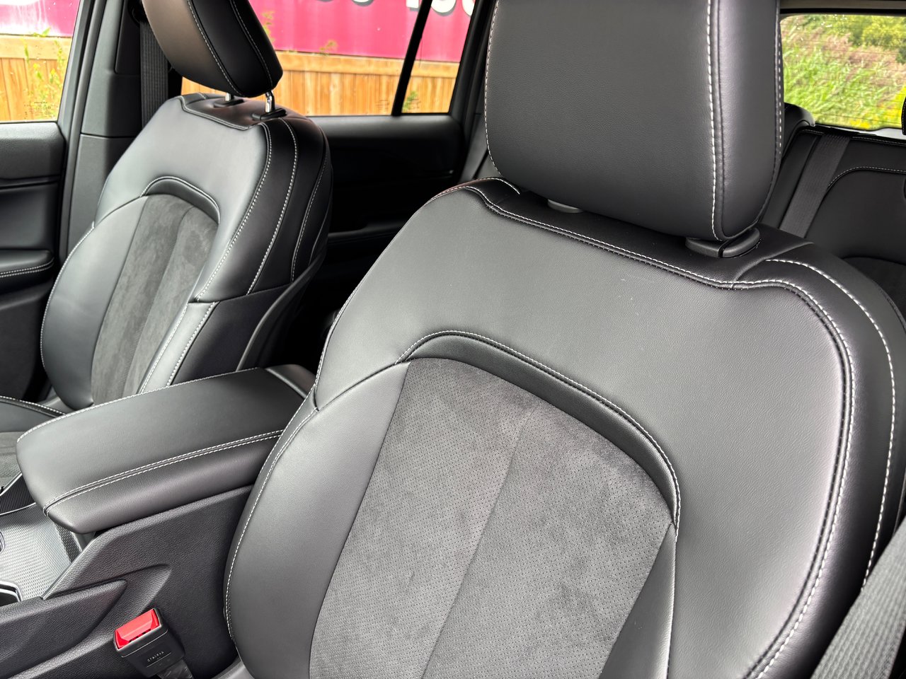 2025 Jeep Grand Cherokee LAREDO ALTITUDE-12