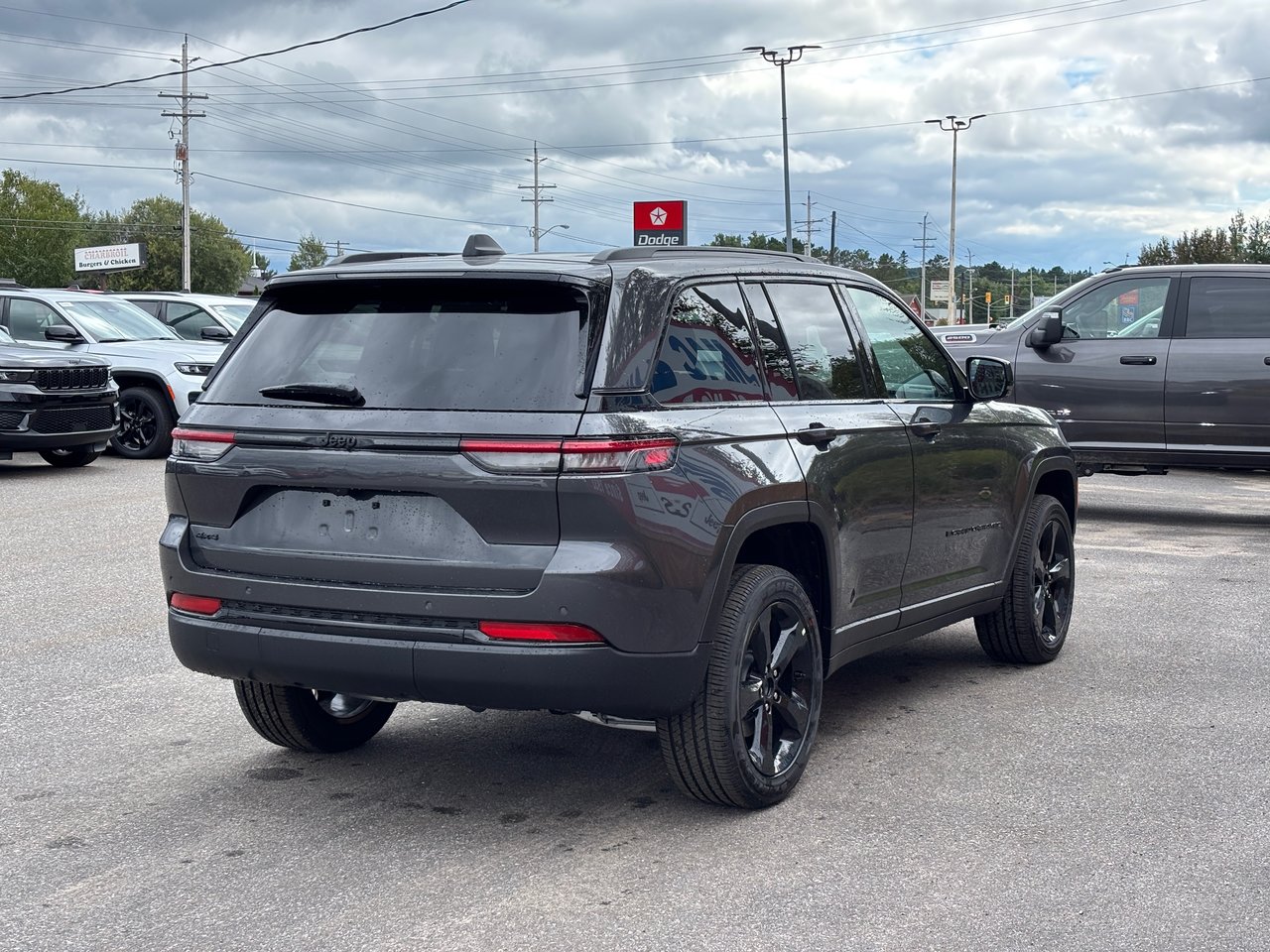 2025 Jeep Grand Cherokee LAREDO ALTITUDE-4