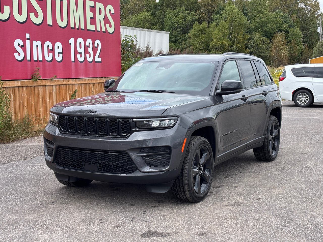 2025 Jeep Grand Cherokee LAREDO ALTITUDE-0