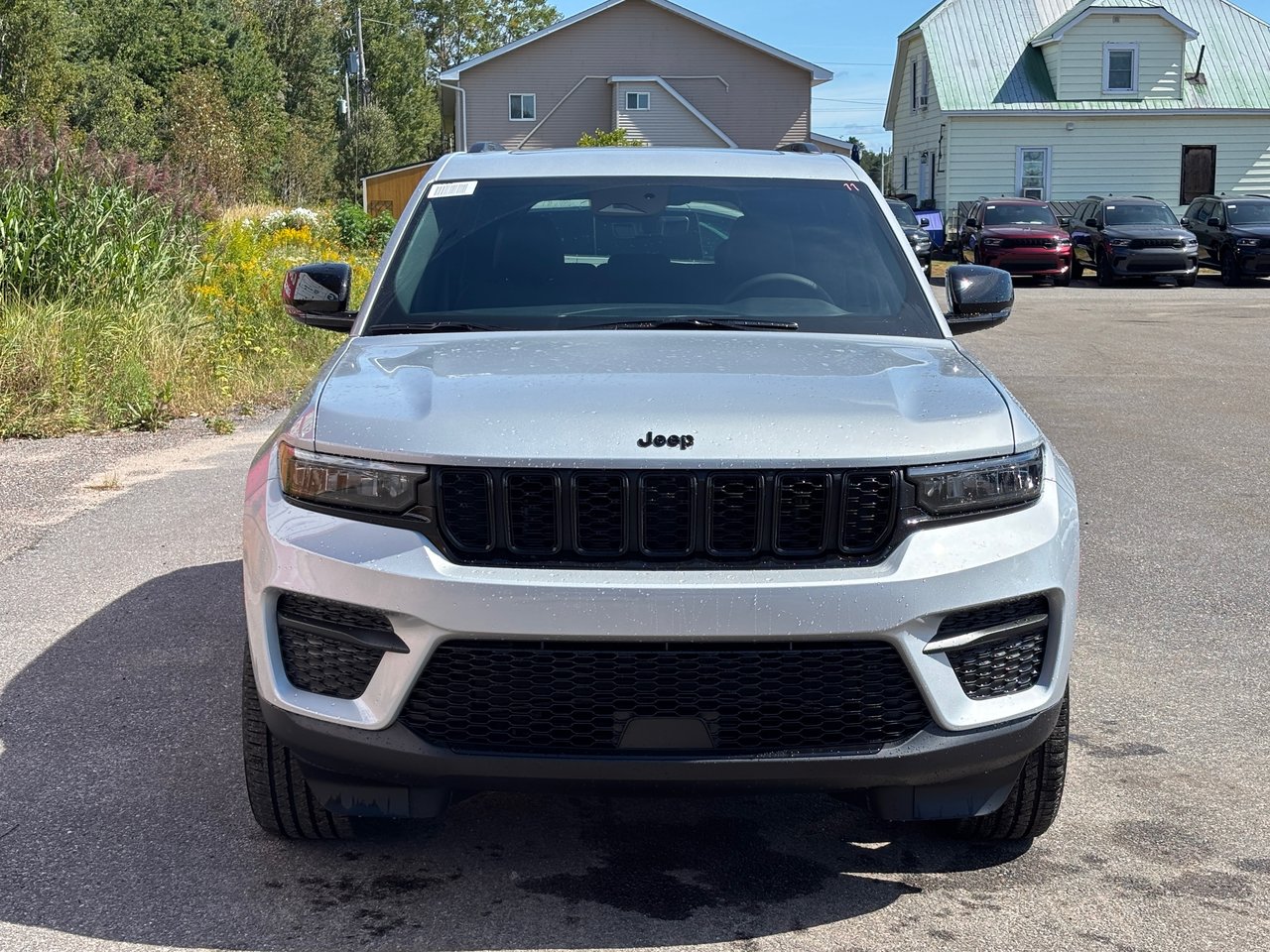 2025 Jeep Grand Cherokee LAREDO ALTITUDE-2