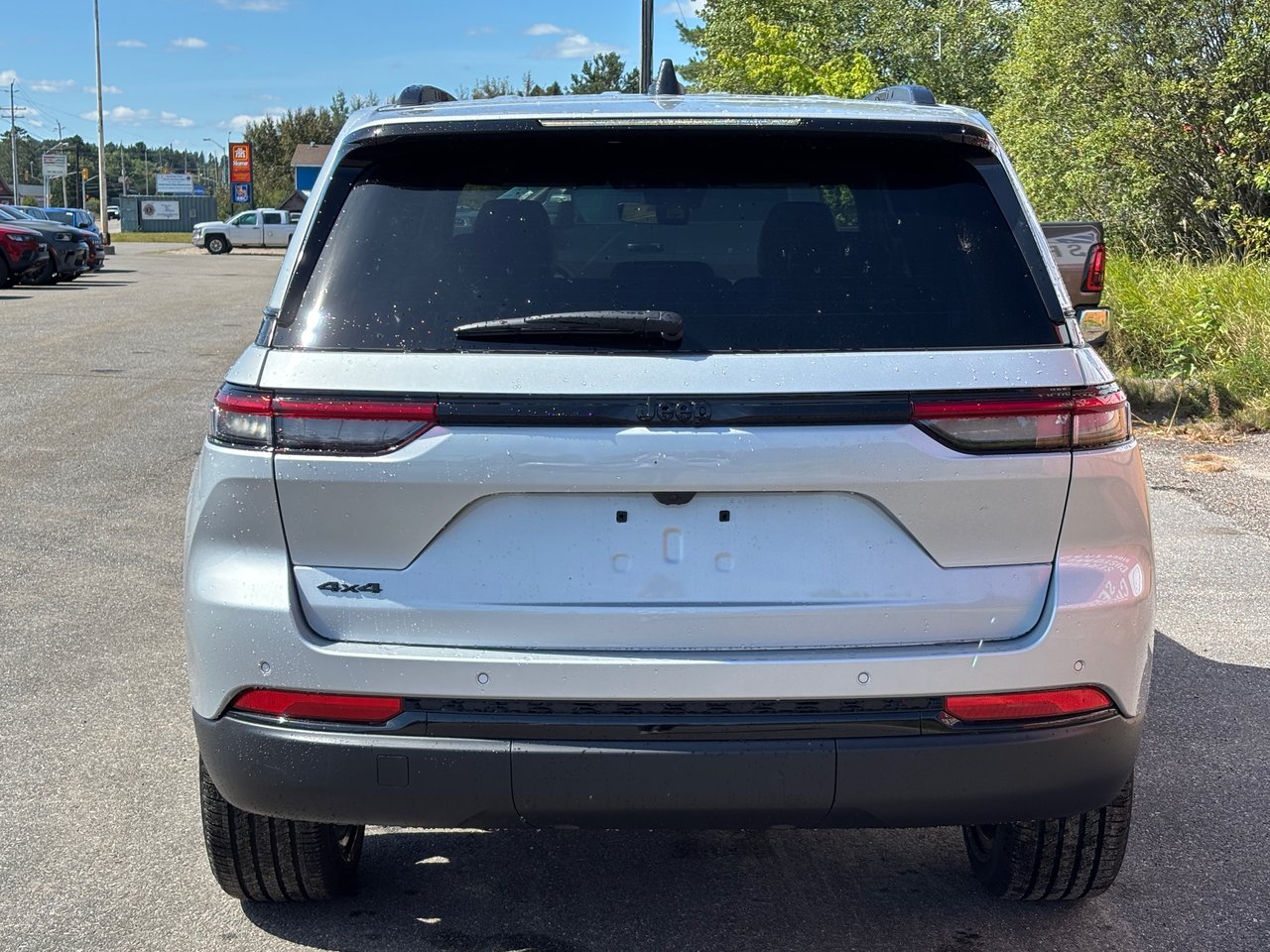 2025 Jeep Grand Cherokee LAREDO ALTITUDE-5