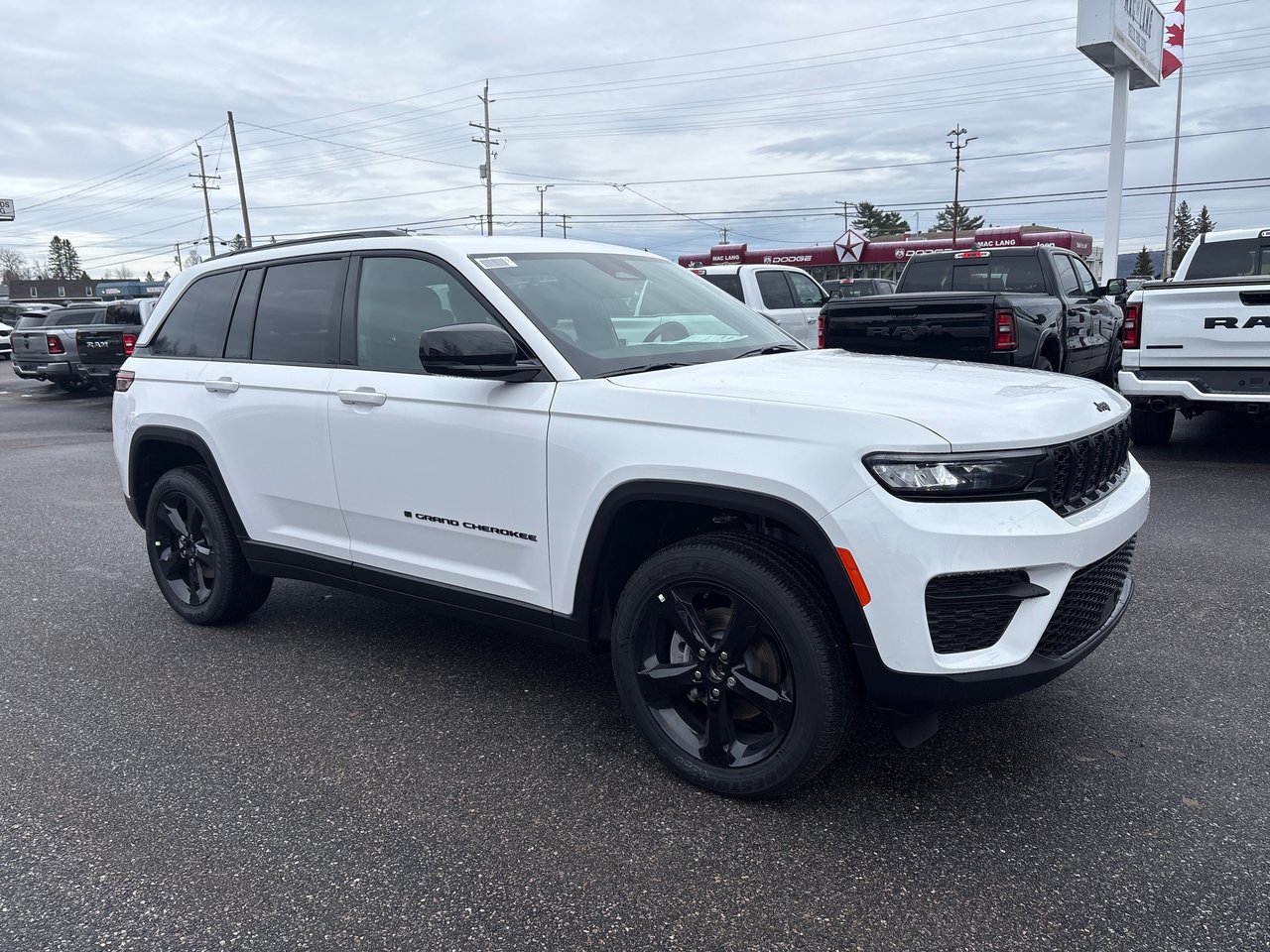 2025 Jeep Grand Cherokee LAREDO ALTITUDE-3
