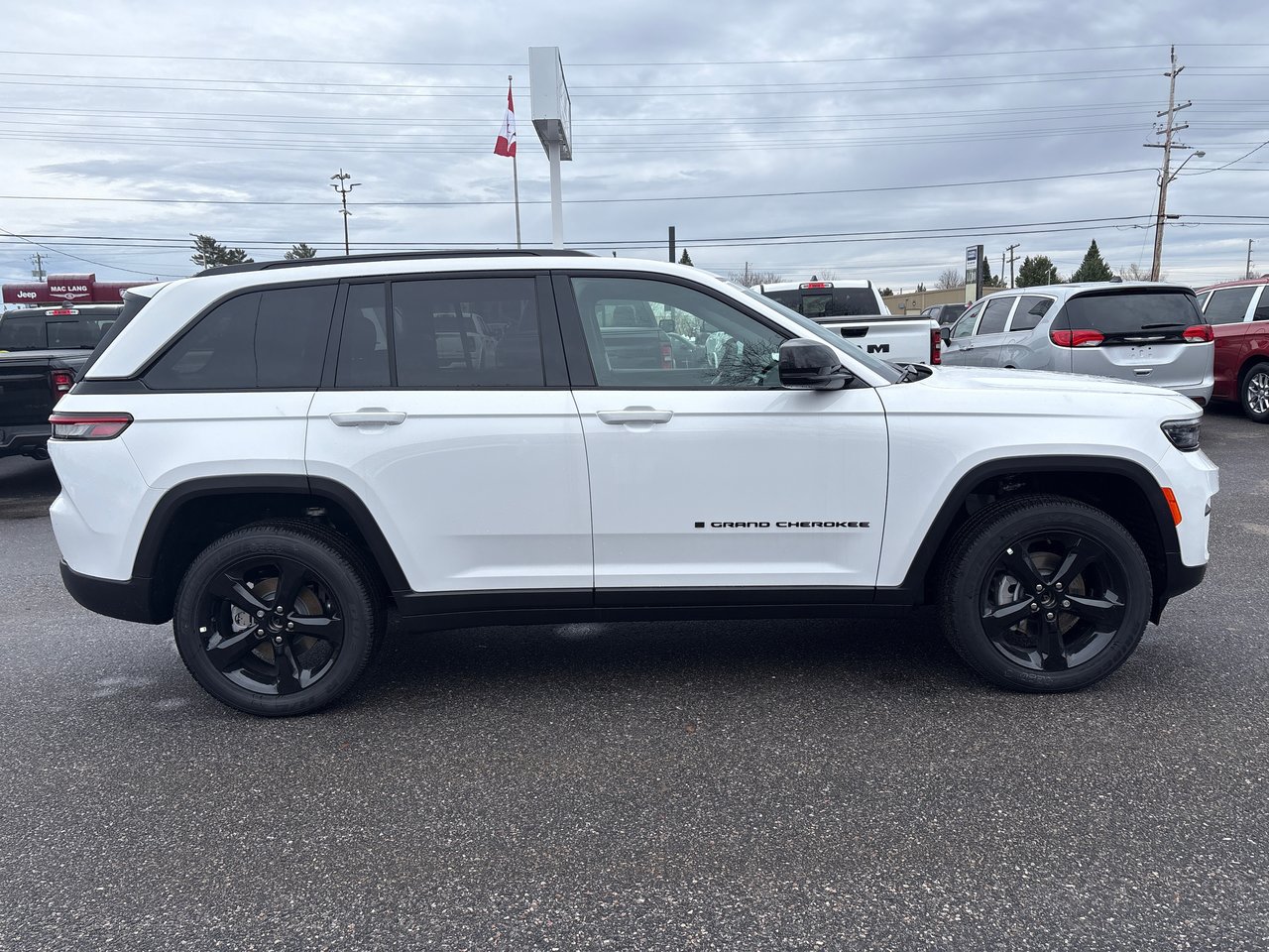 2025 Jeep Grand Cherokee LAREDO ALTITUDE-4