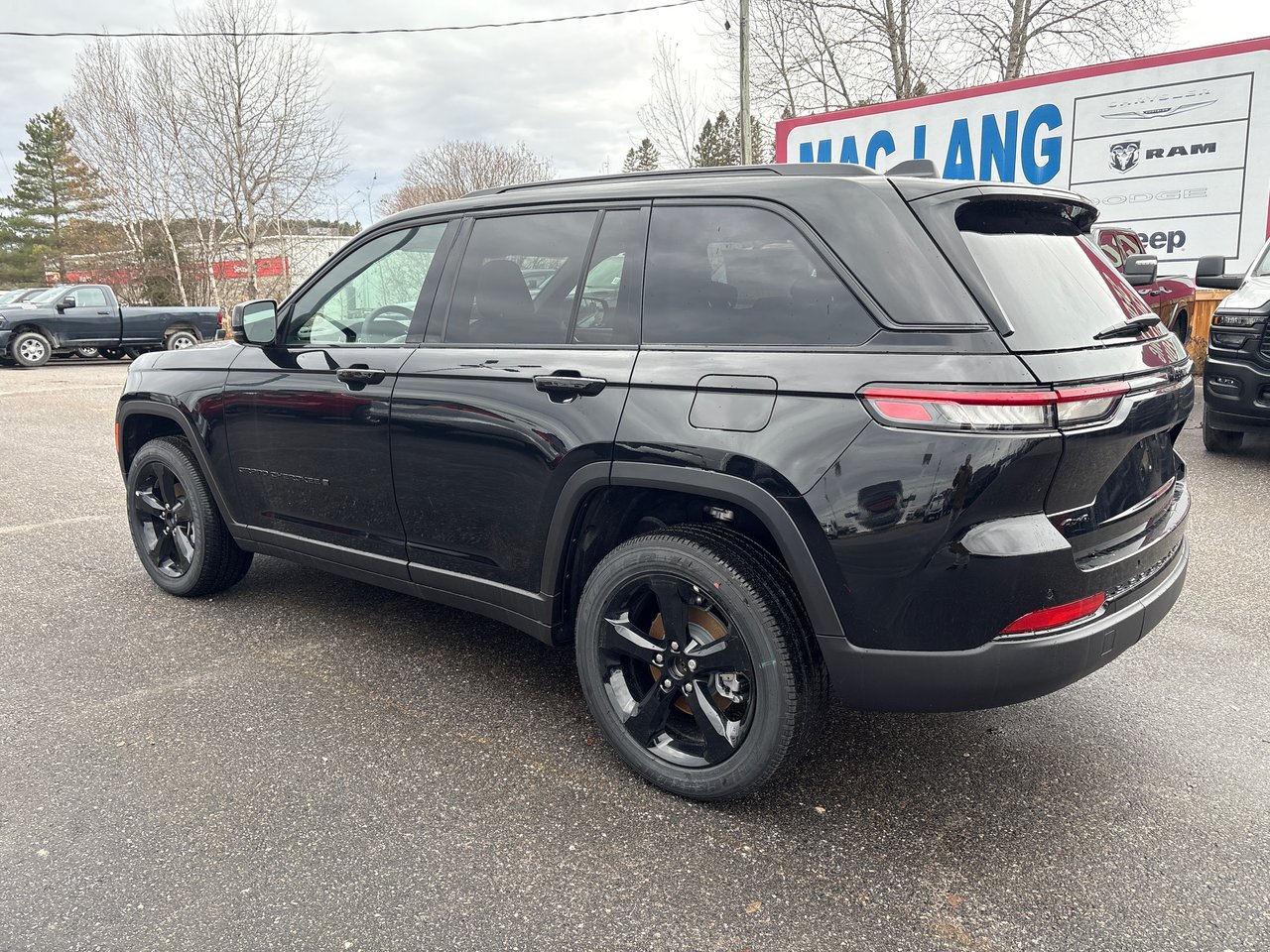 2025 Jeep Grand Cherokee LAREDO ALTITUDE-5