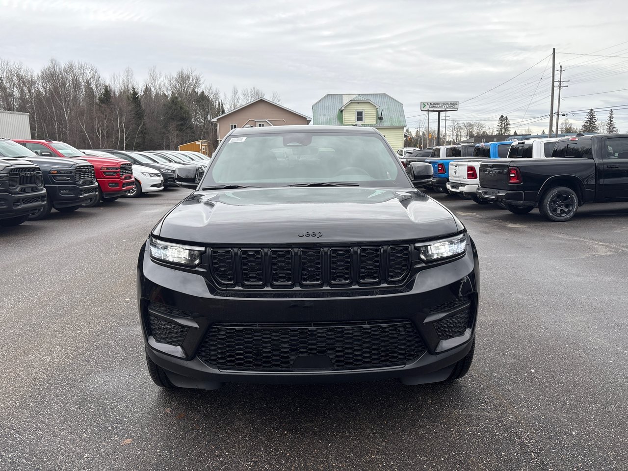 2025 Jeep Grand Cherokee LAREDO ALTITUDE-2