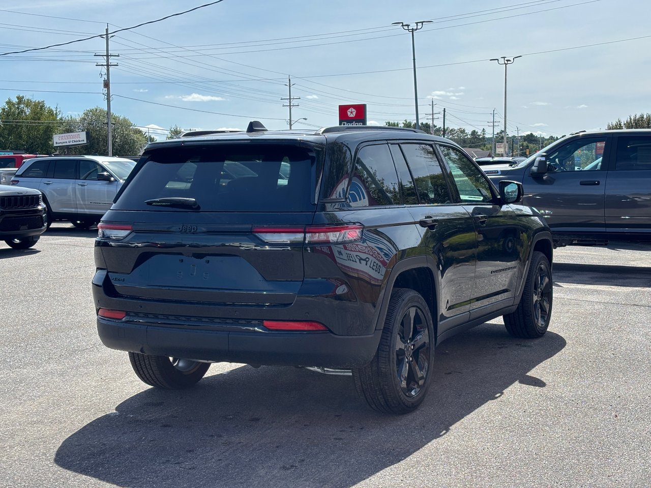 2025 Jeep Grand Cherokee LAREDO ALTITUDE-4