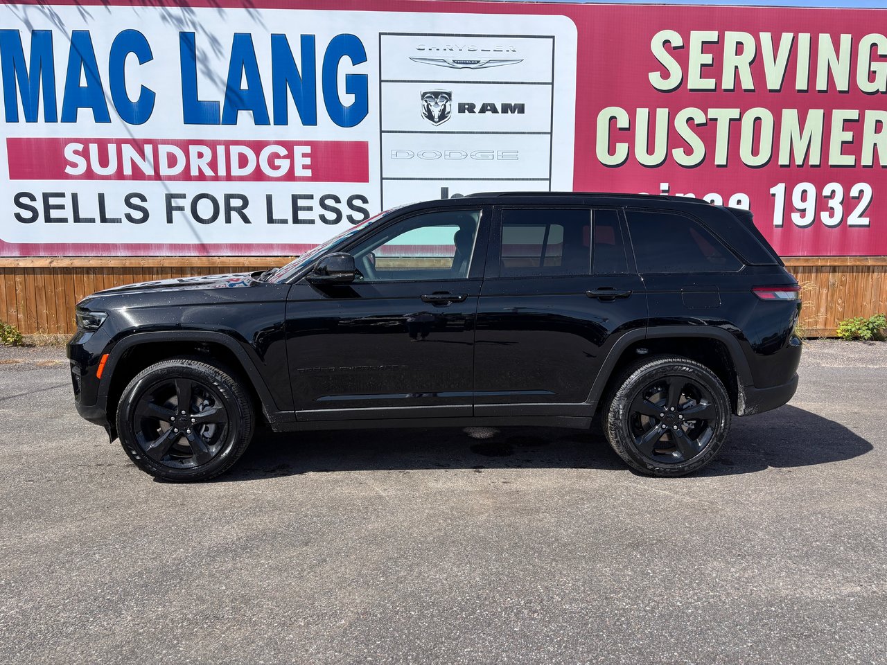 2025 Jeep Grand Cherokee LAREDO ALTITUDE-1