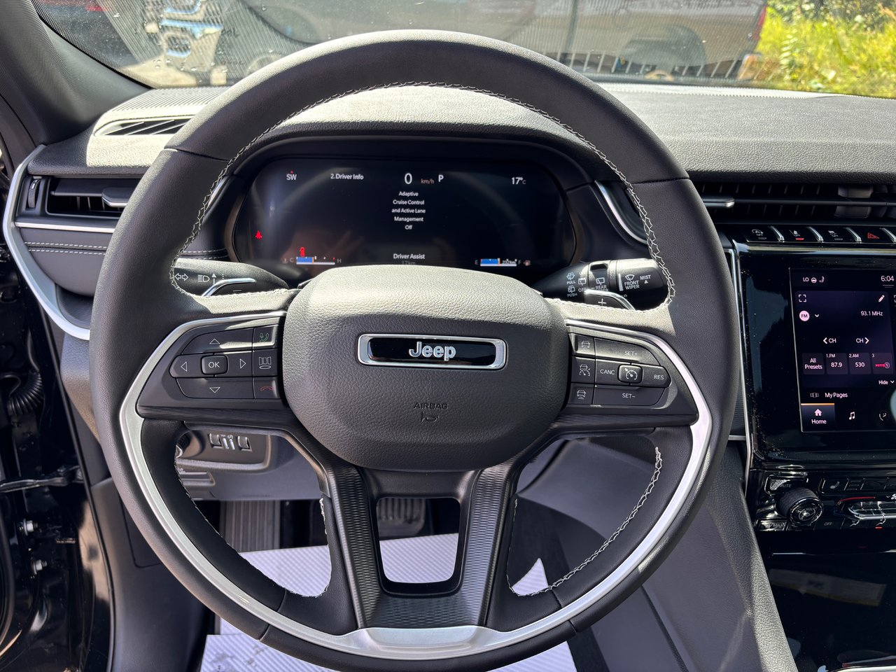 2025 Jeep Grand Cherokee LAREDO ALTITUDE-10