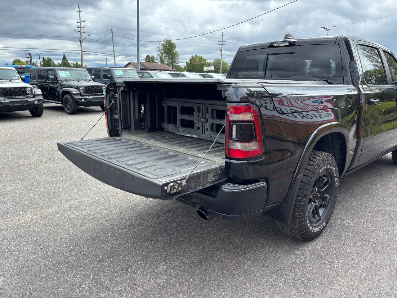 2022 Ram 1500 Limited-24
