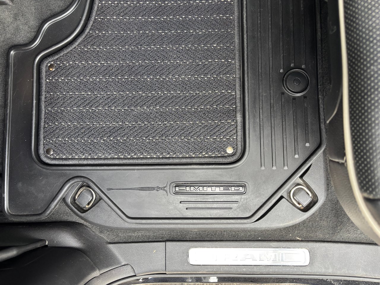 2022 Ram 1500 Limited-20