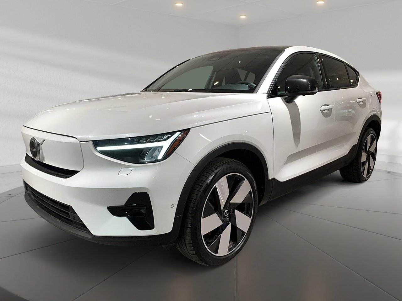 2023 Volvo C40 RECHARGE ULTIMATE TOIT PANO NAV 4RM-0
