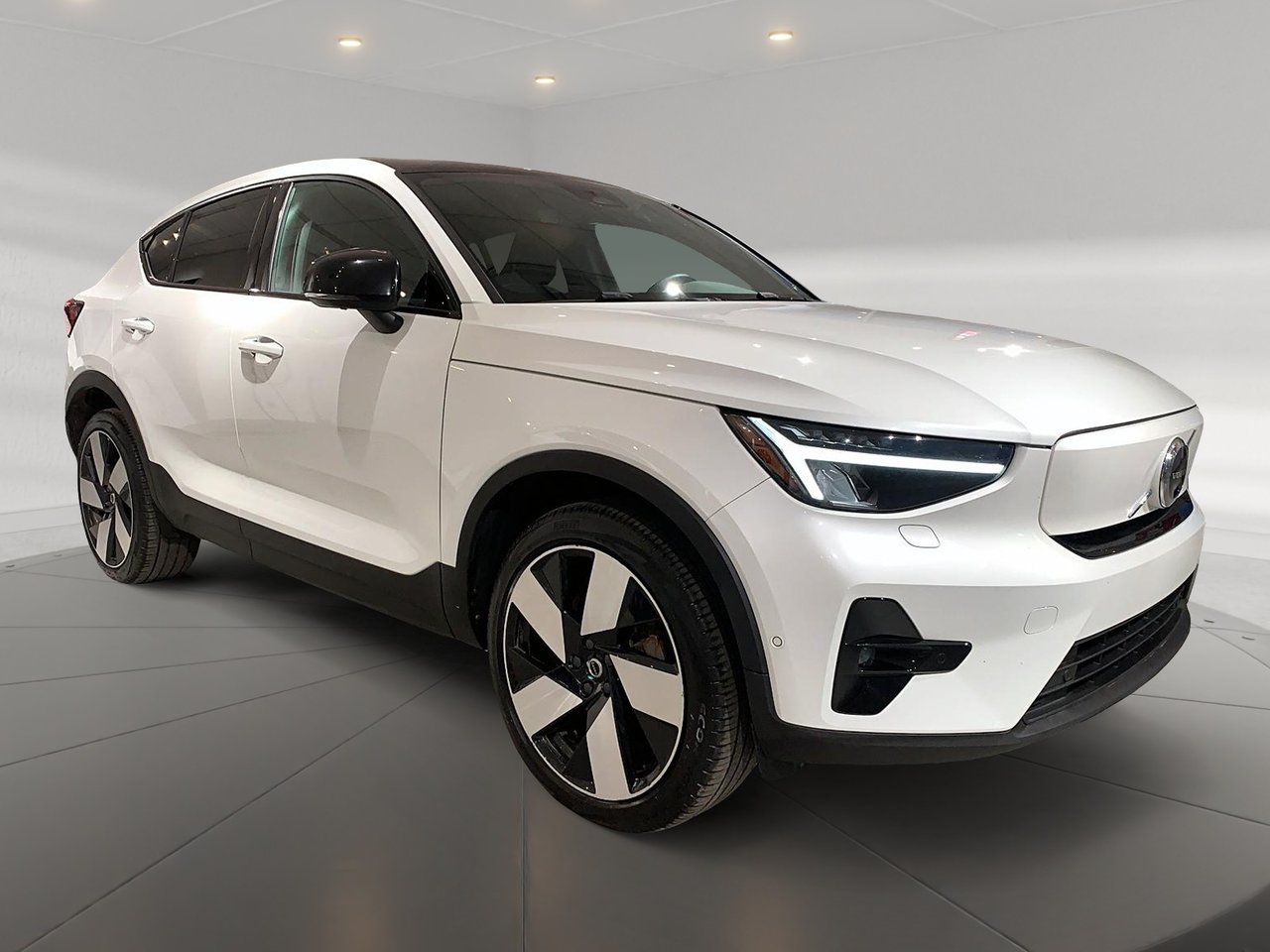 2023 Volvo C40 RECHARGE ULTIMATE TOIT PANO NAV 4RM-2