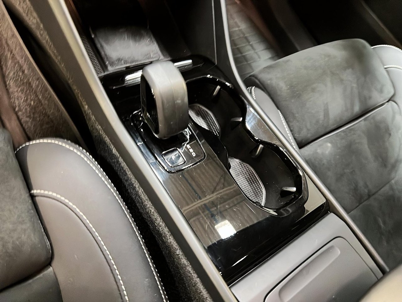 2024 Volvo C40 RECHARGE ULTIMATE CUIR TOIT PANO NAV-14