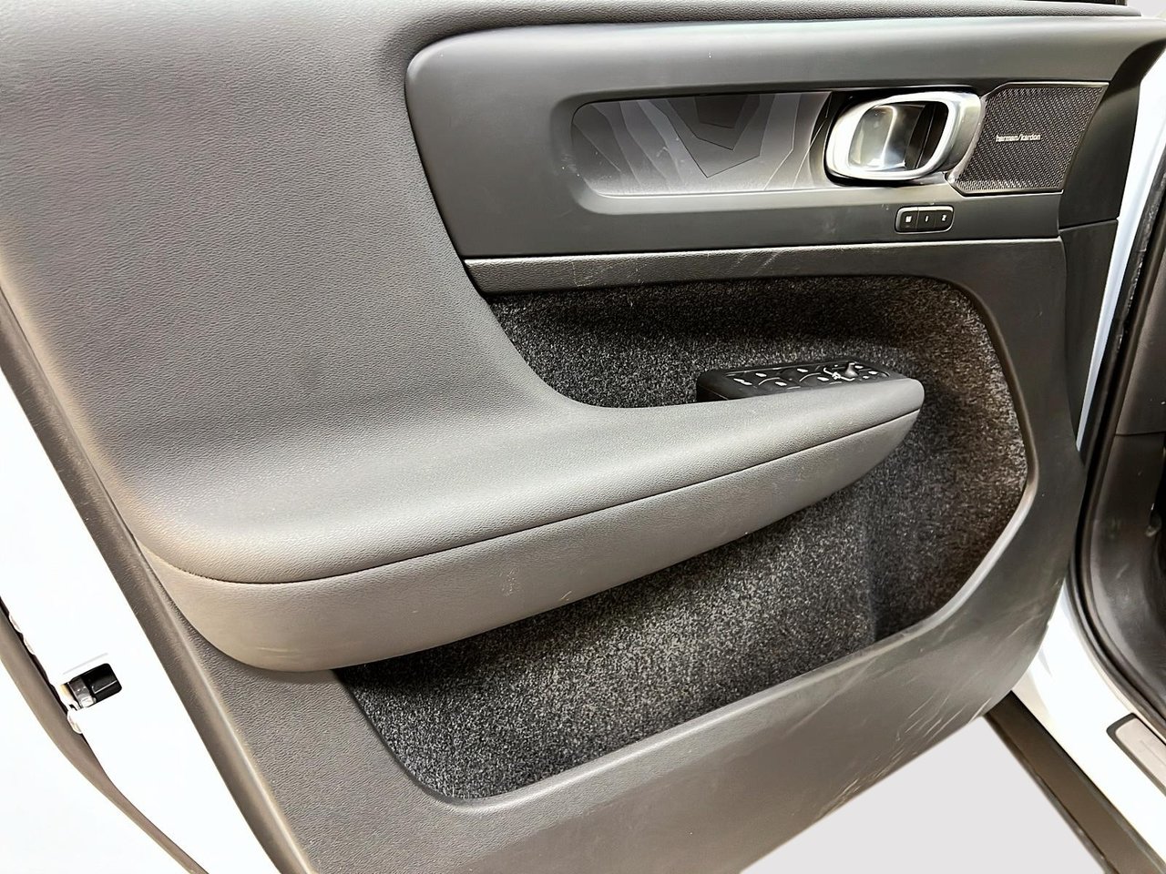 2024 Volvo C40 RECHARGE ULTIMATE CUIR TOIT PANO NAV-23