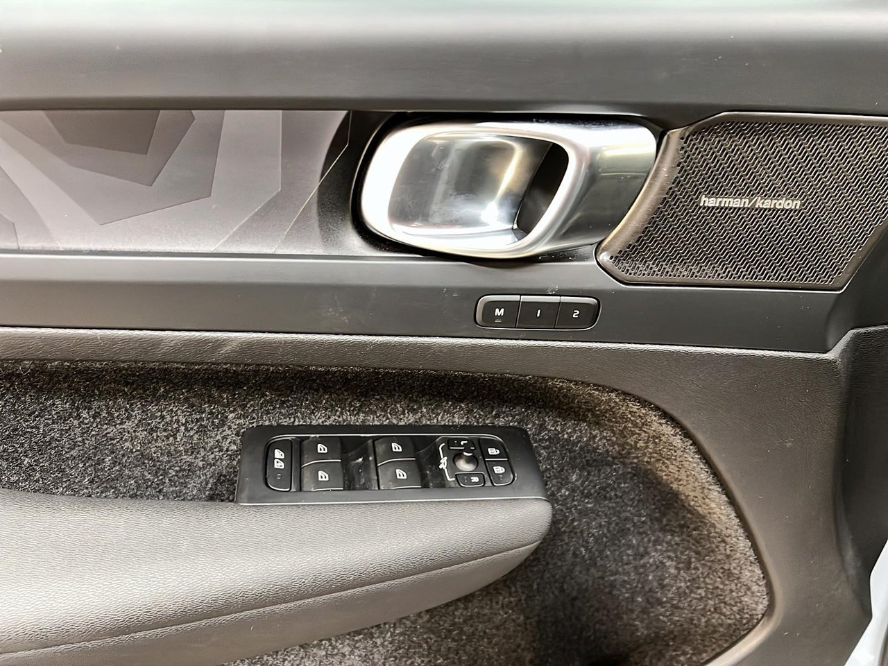 2024 Volvo C40 RECHARGE ULTIMATE CUIR TOIT PANO NAV-22