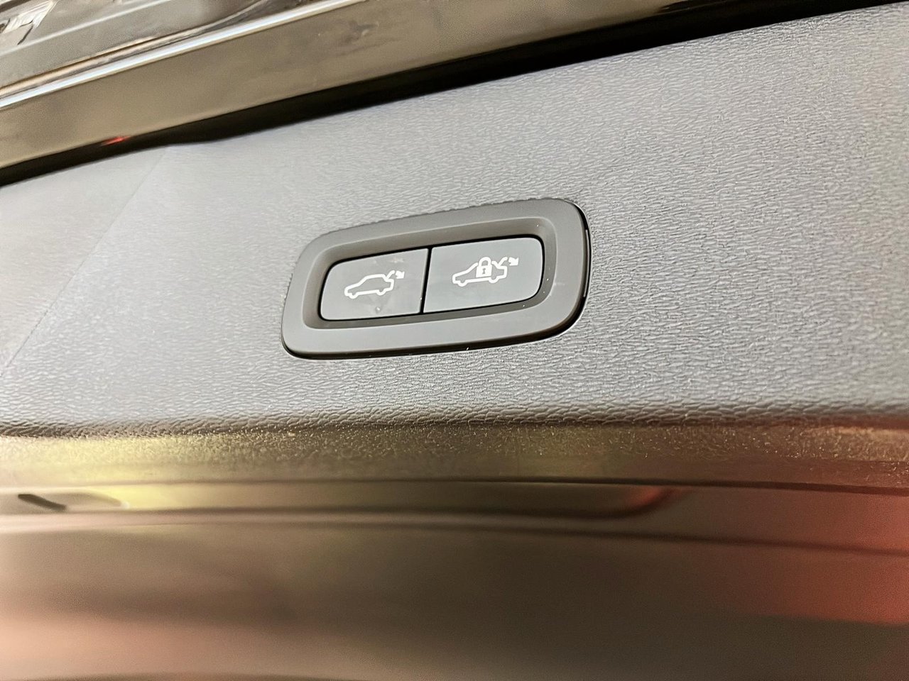 Volvo C40 RECHARGE TWIN CORE TOIT PANO NAV 2024-13