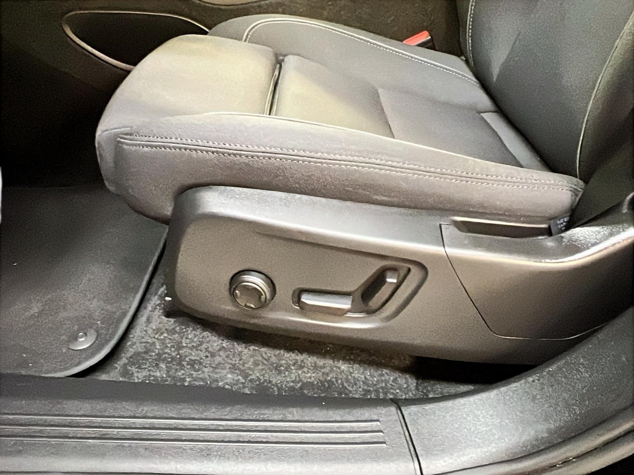 Volvo C40 RECHARGE TWIN CORE TOIT PANO NAV 2024-24