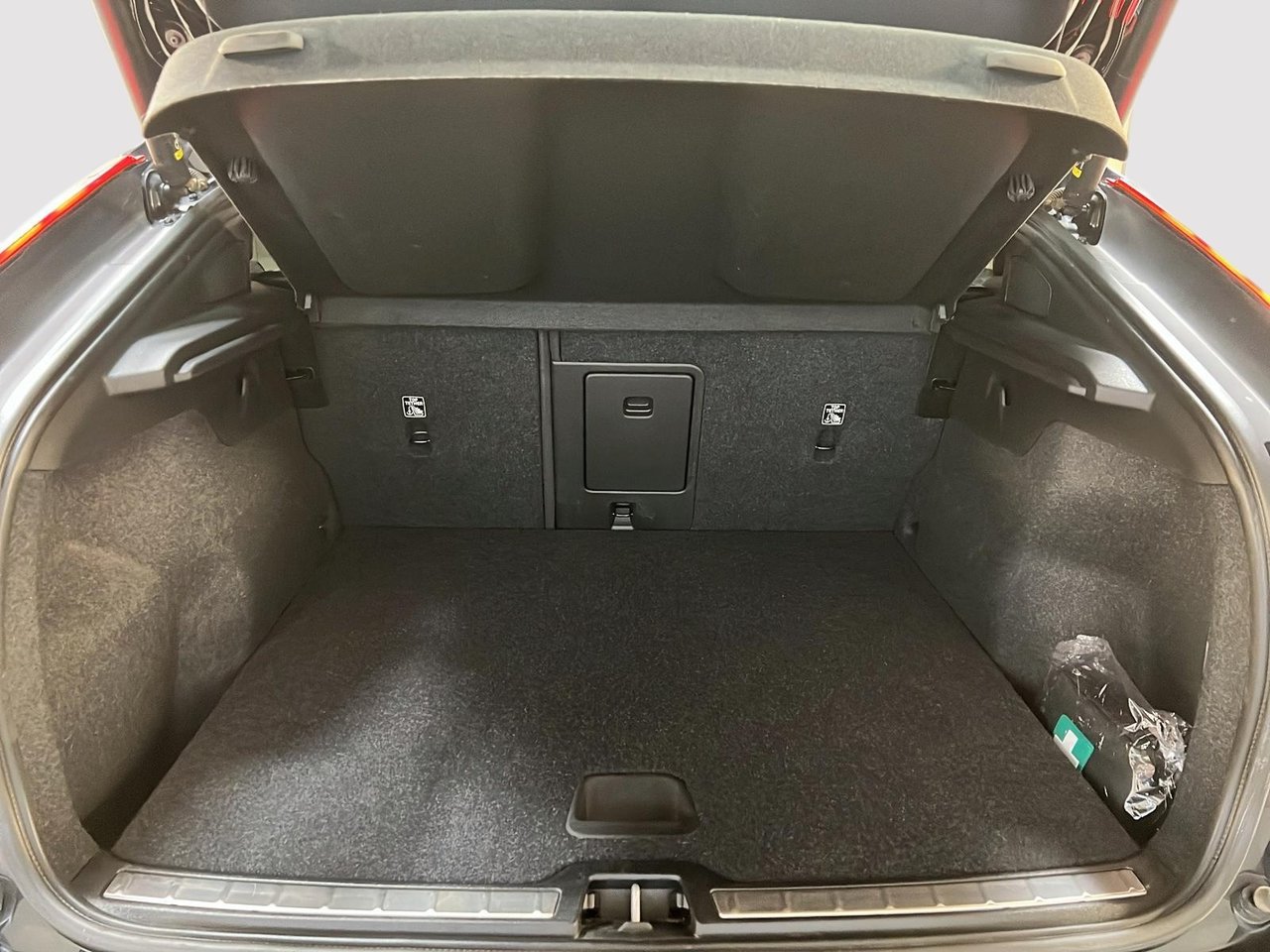 Volvo C40 RECHARGE TWIN CORE TOIT PANO NAV 2024-12