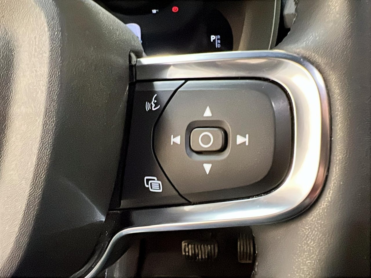 Volvo C40 RECHARGE TWIN CORE TOIT PANO NAV 2024-19