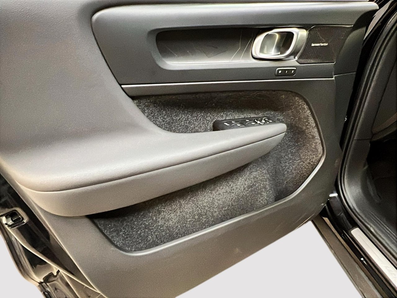 Volvo C40 RECHARGE TWIN ULTIMATE 2024-23