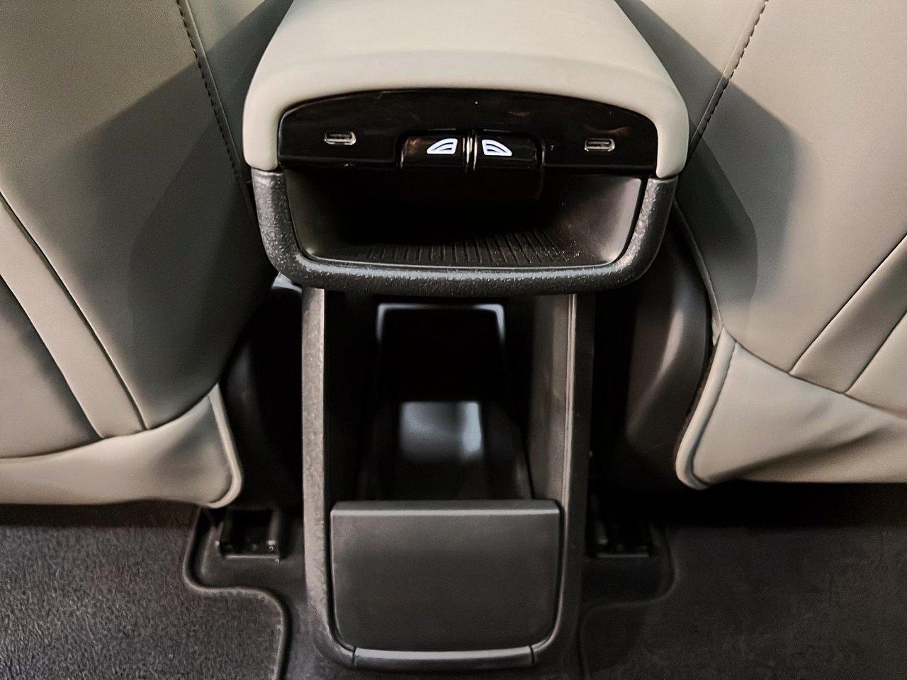 Volvo EX30 TWIN PLUS TOIT PANO NAV 4RM 2025-10