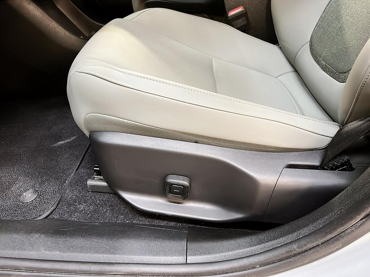 Volvo EX30 TWIN PLUS TOIT PANO NAV 4RM 2025-23