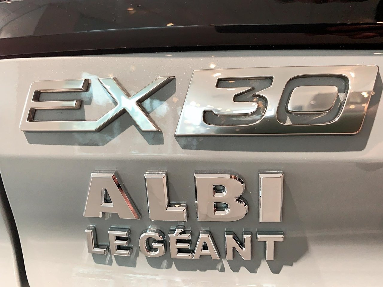 2025 Volvo EX30 TWIN PLUS 4RM-23