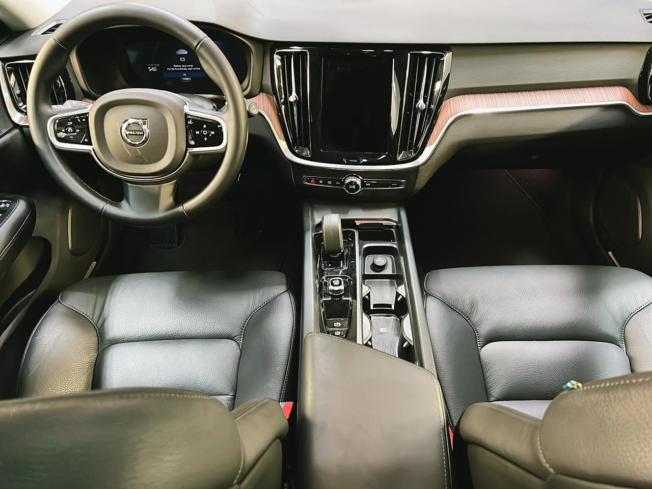 Volvo V60 B5 CROSS COUNTRY CORE CUIR TOIT PANO NAV 4RM 2025-11