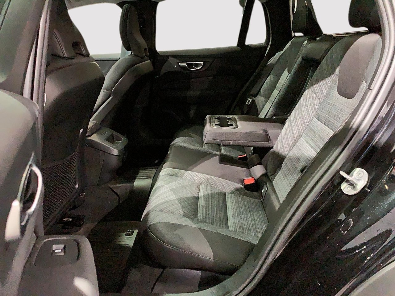 2025 Volvo V60 B5 CROSS COUNTRY CORE TOIT PANO NAV 4RM-13