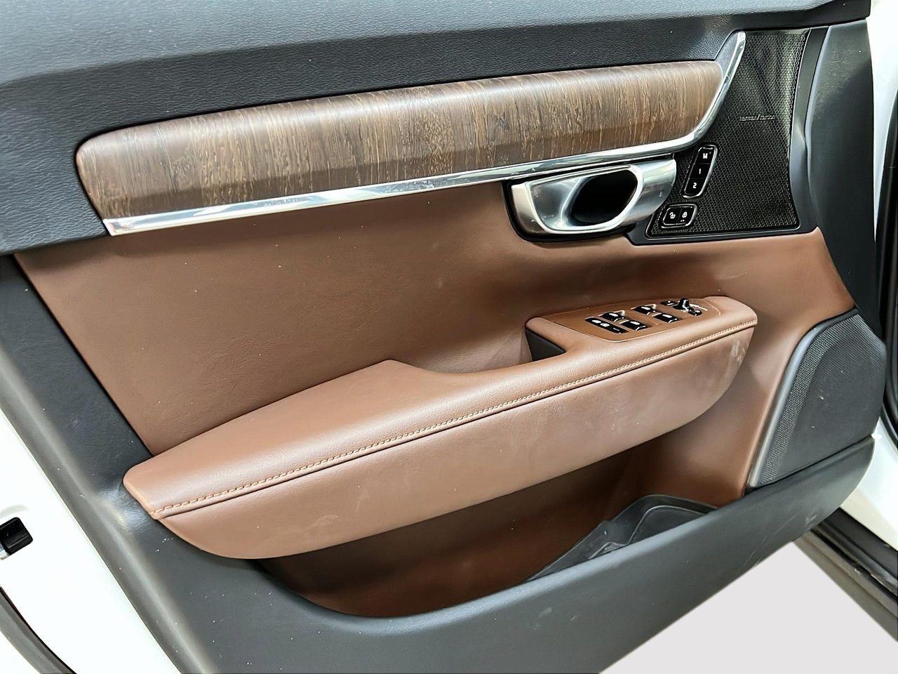 2023 Volvo V90 B6 CROSS COUNTRY PLUS CUIR TOIT PANO NAV 4RM-25