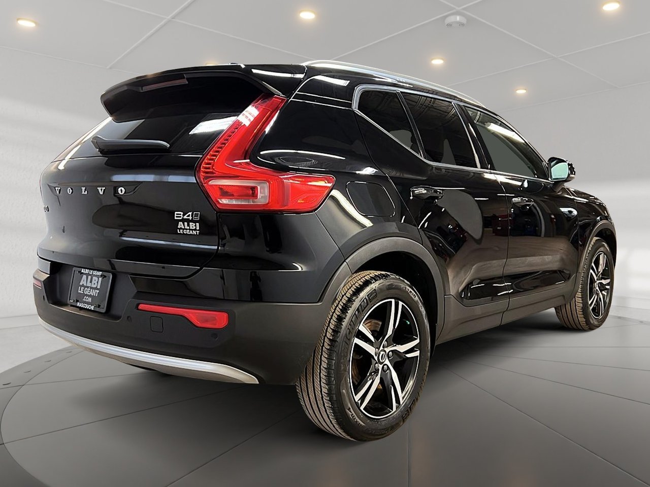 2023 Volvo XC40 B4 CORE CUIR NAV  4RM-3